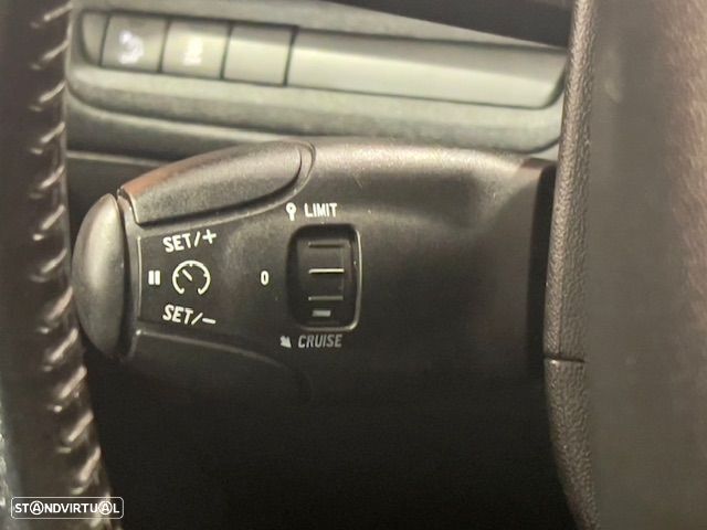 Peugeot 208 1.6 BlueHDi Style - 24