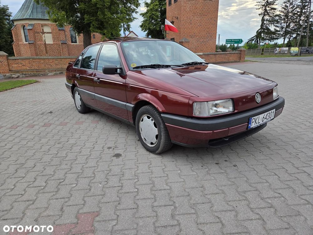 Volkswagen Passat 2.0 GL - 1