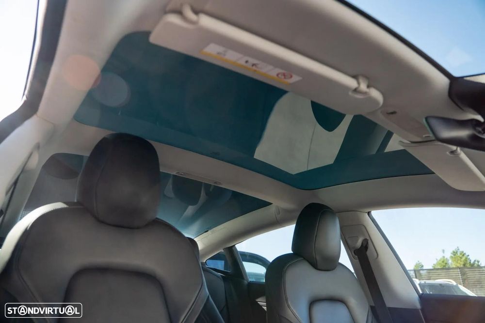 Tesla Model 3 Long-Range Dual Motor AWD - 25