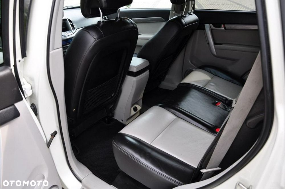 Chevrolet Captiva - 27