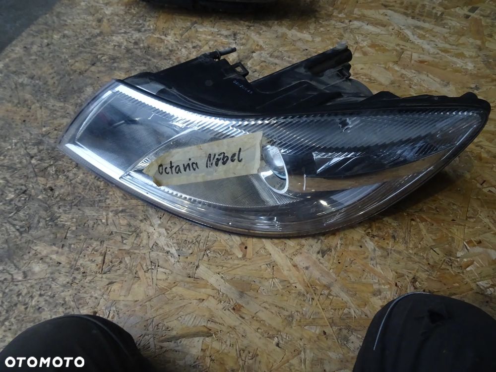 Lampa Lewy Przód Skoda Octavia II Lift Zamiennik DEPO 08-665-1118L - 1