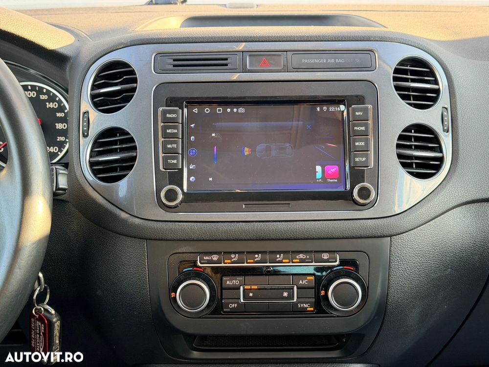 Volkswagen Tiguan 2.0 TDI DPF BlueMotion Technology Trend & Fun - 24