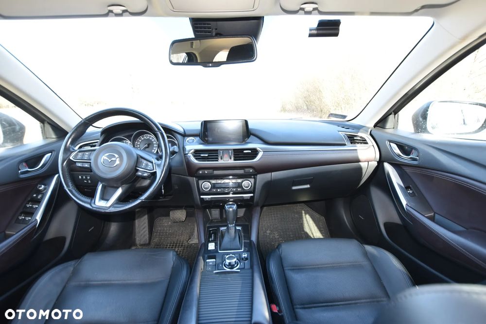 Mazda 6 - 12