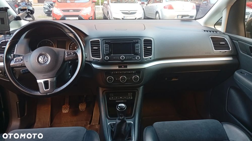 Volkswagen Sharan 2.0 TDI Highline - 13
