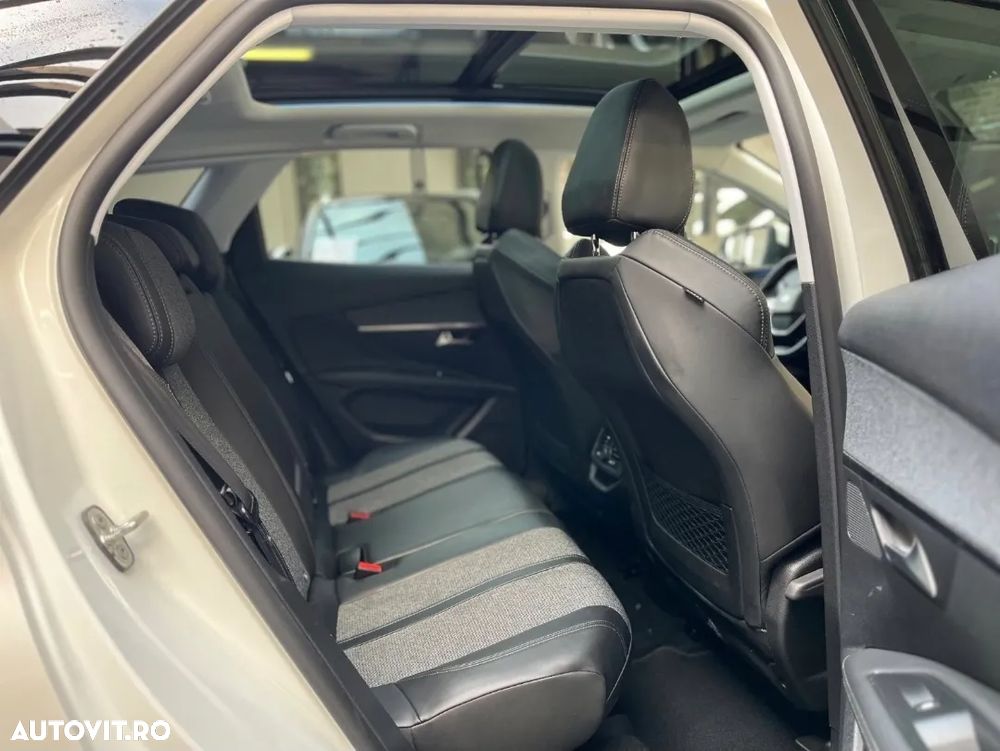 Peugeot 3008 - 17
