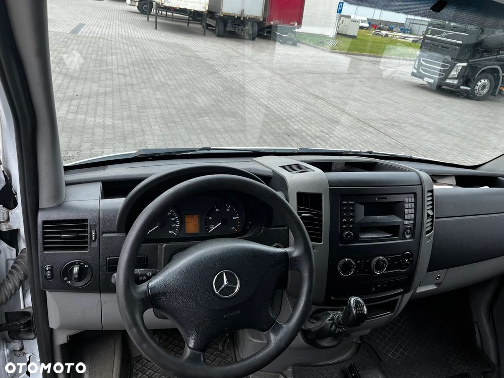 Mercedes-Benz SPRINTER 516 CDI - 7
