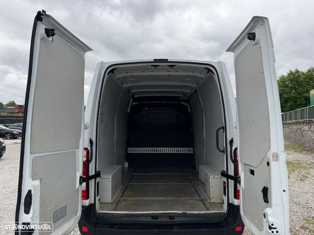 Renault Master 2.3 dCi L2H2 3.3T SS - 11