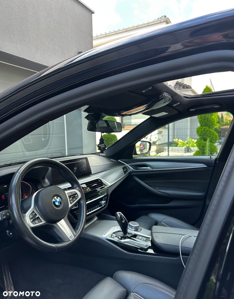 BMW Seria 5 520i M Sport sport - 18