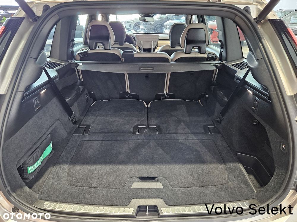 Volvo XC 90 - 33