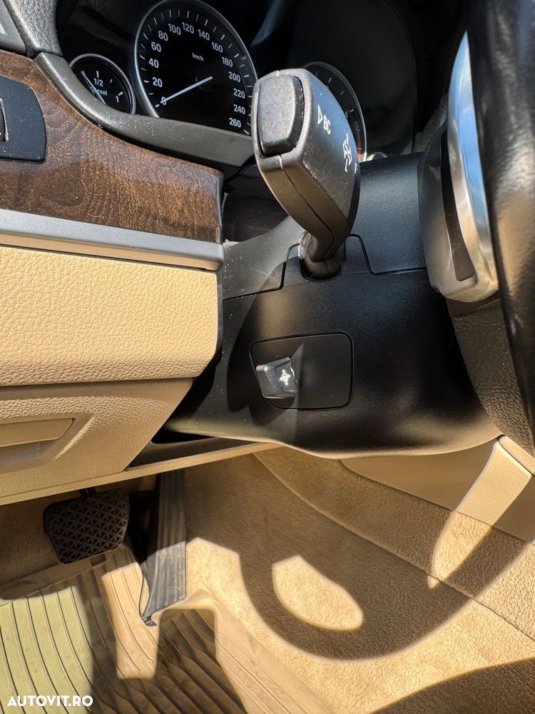 BMW Seria 5 520d - 13