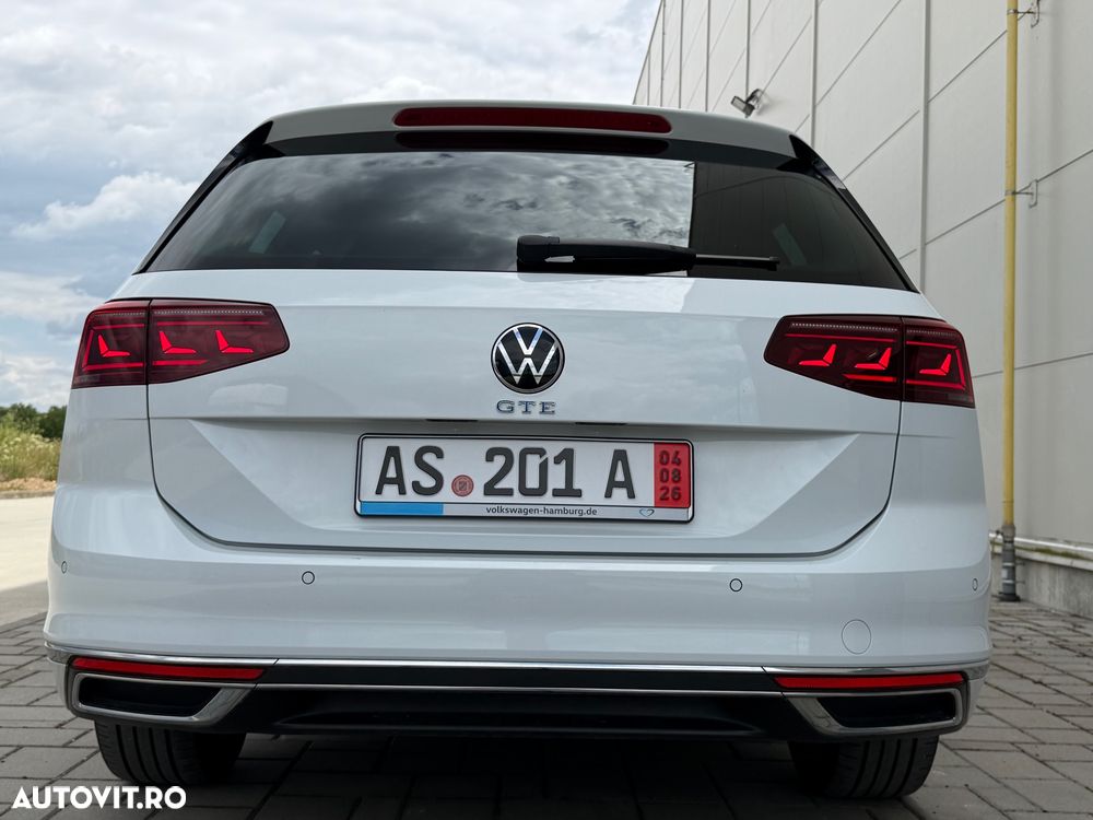 Volkswagen Passat - 37