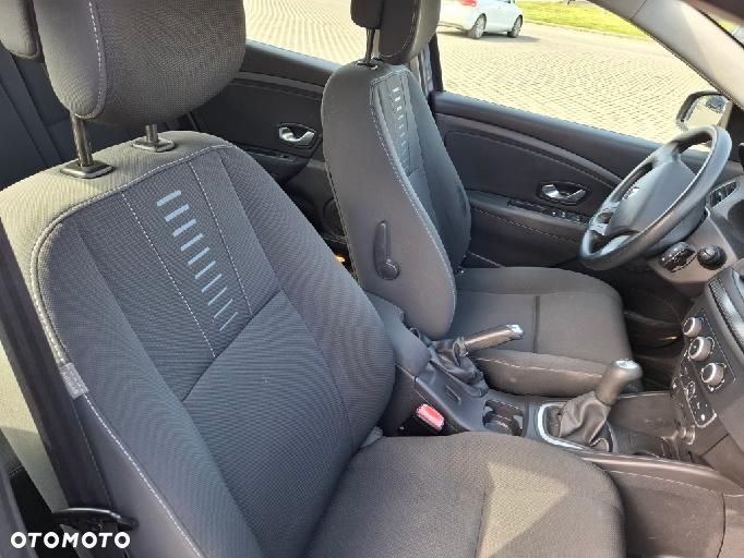 Renault Megane 1.6 16V 100 Authentique - 10