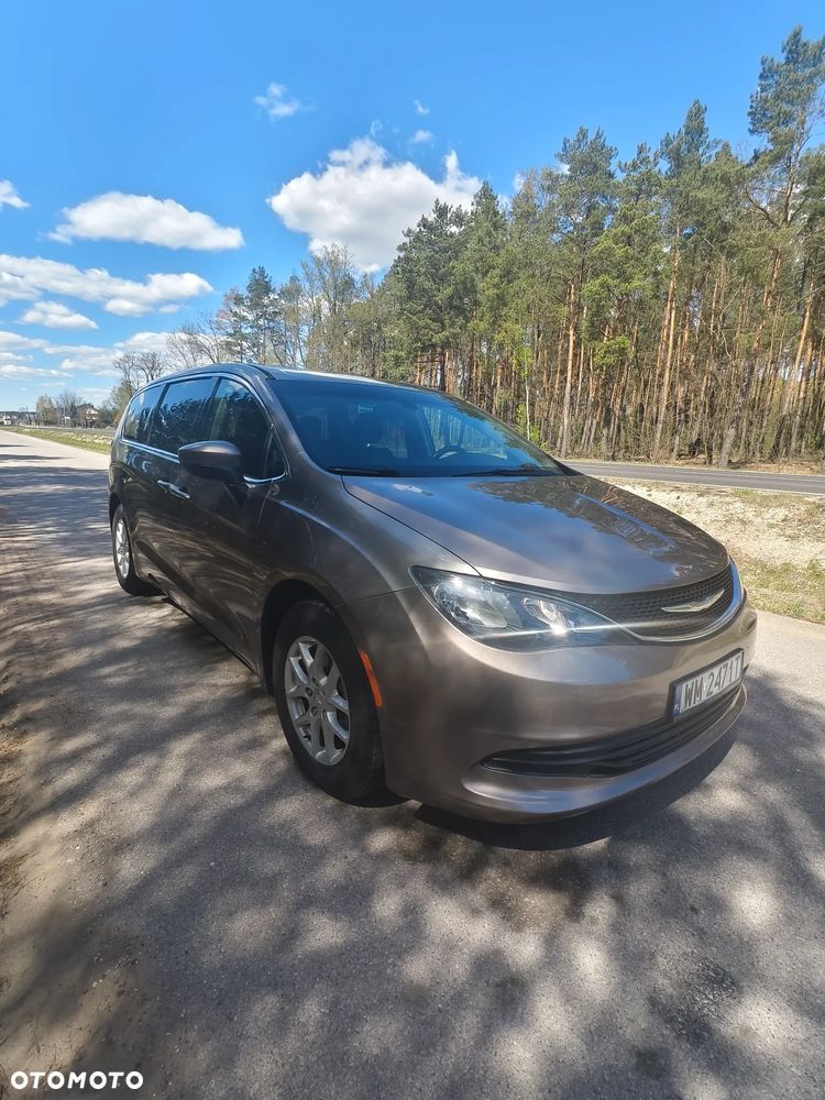 Chrysler Pacifica - 14