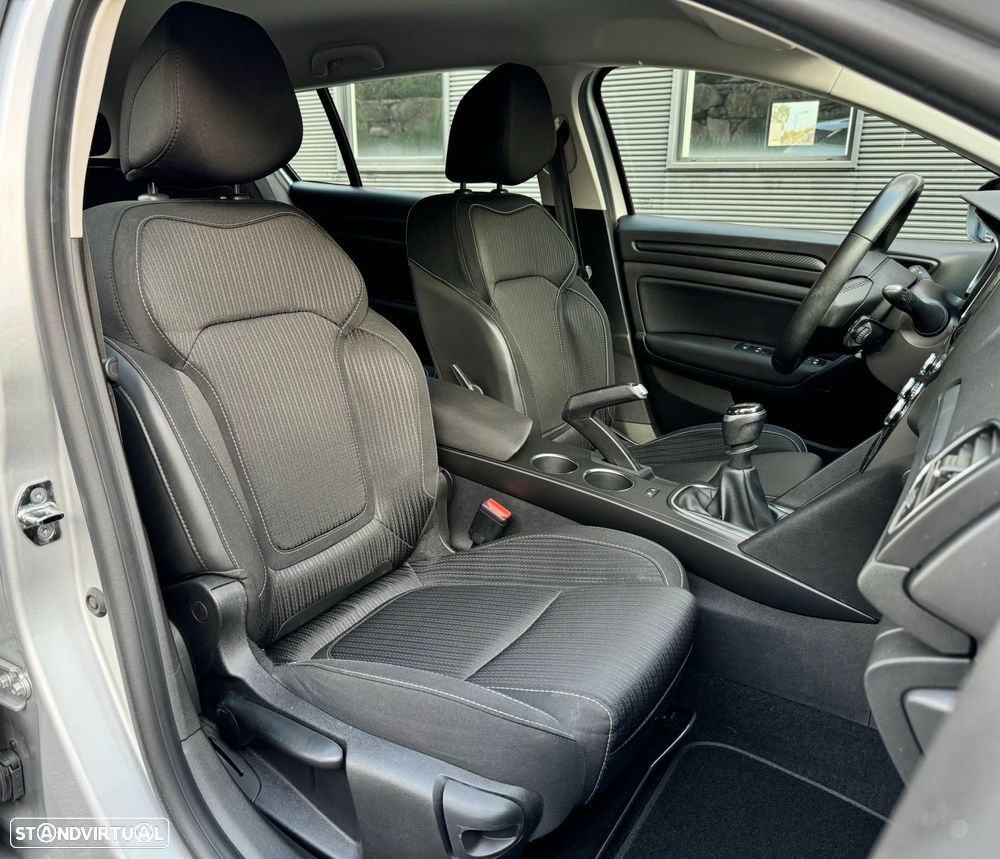 Renault Mégane Sport Tourer 1.5 Blue dCi Zen - 20