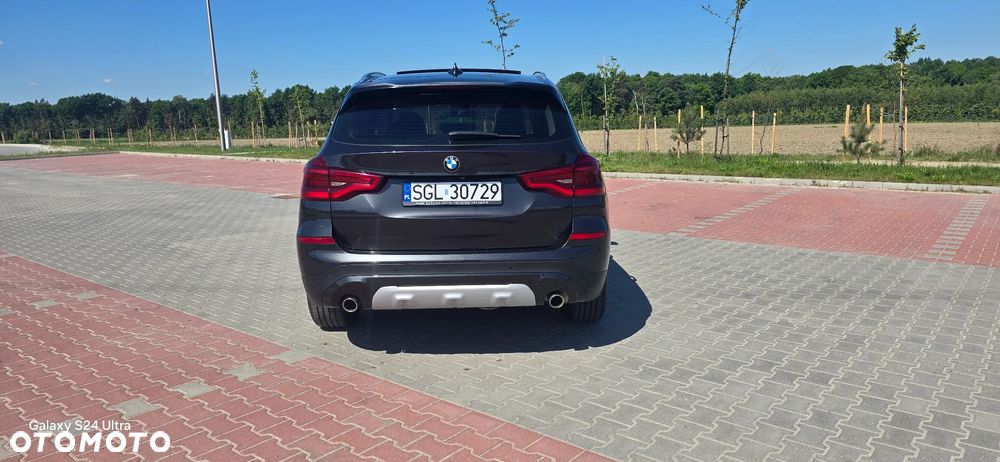 BMW X3 sDrive18d Advantage - 9