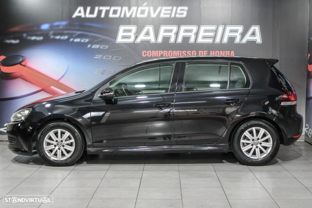 VW Golf 1.6 TDi Trendline BlueMotion - 10