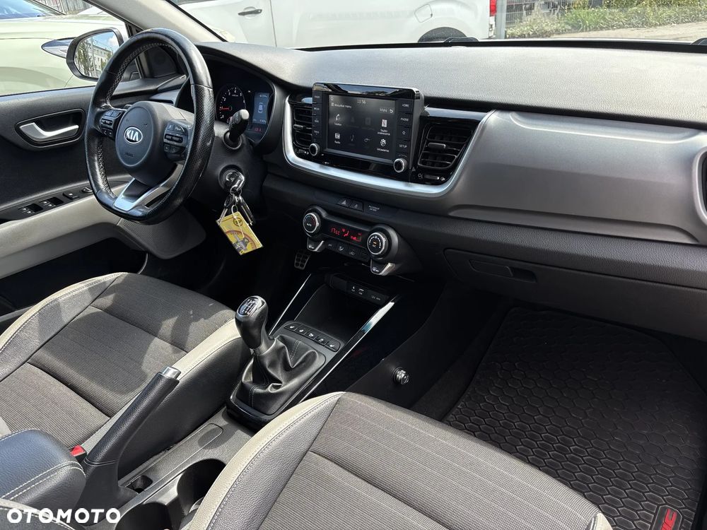 Kia Stonic 1.0 T-GDI MHEV L - 12
