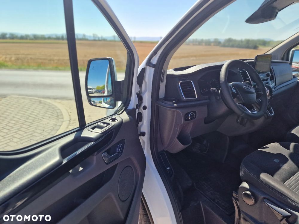 Ford Transit Custom Limited - 17