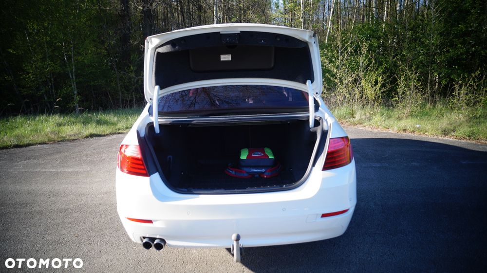 BMW Seria 5 520d - 14