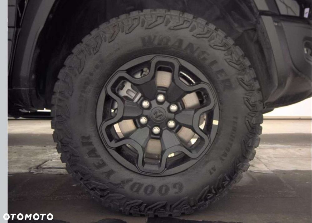 RAM 1500 - 9