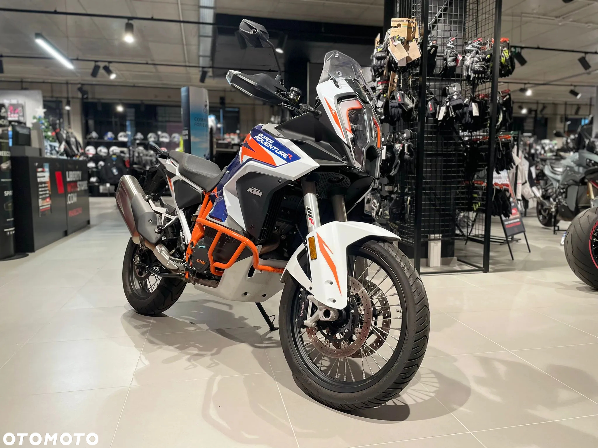 KTM Adventure - 3