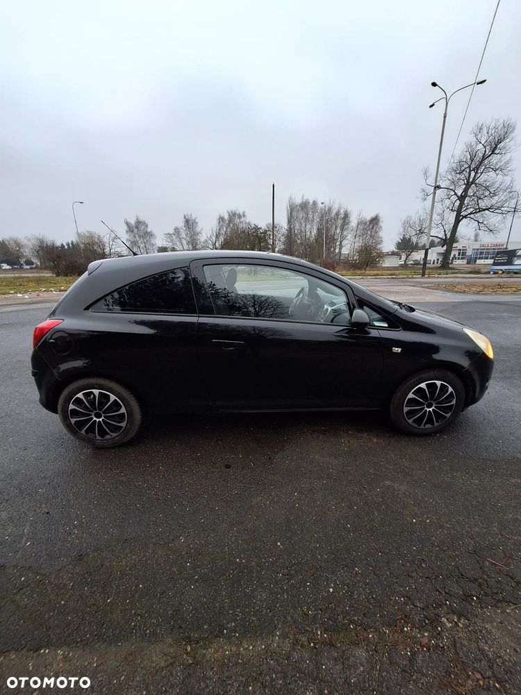 Opel Corsa 1.2 16V Cosmo - 12