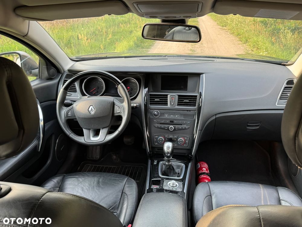 Renault Latitude - 26