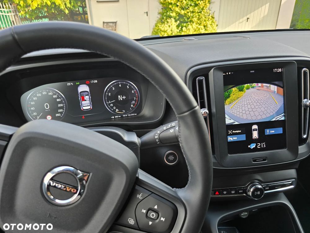 Volvo XC 40 - 23