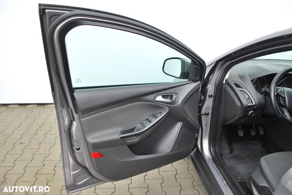 Ford Focus 1.5 TDCi Titanium - 13