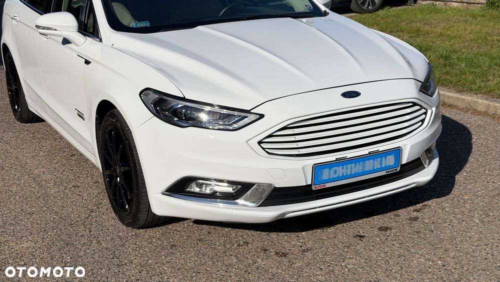 Ford Fusion - 2