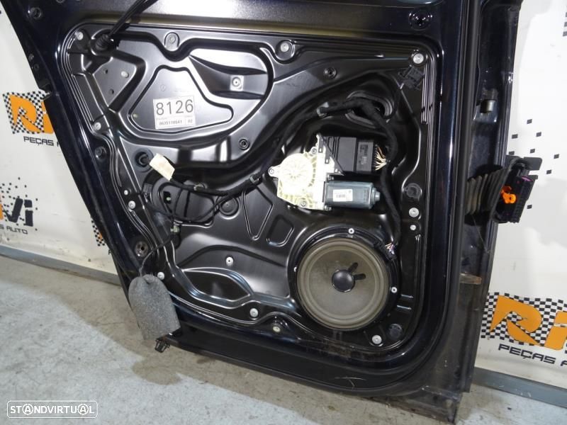 Porta Trás Esquerda Volkswagen Passat (3C2)  Porta Traseira Esquerda V - 8