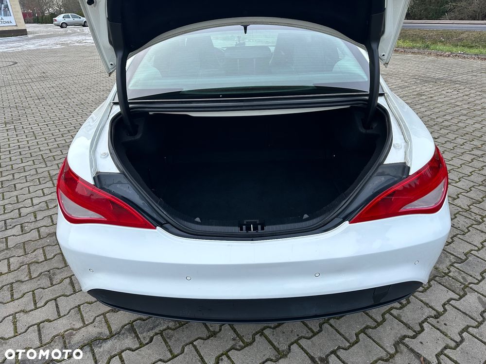 Mercedes-Benz CLA - 8