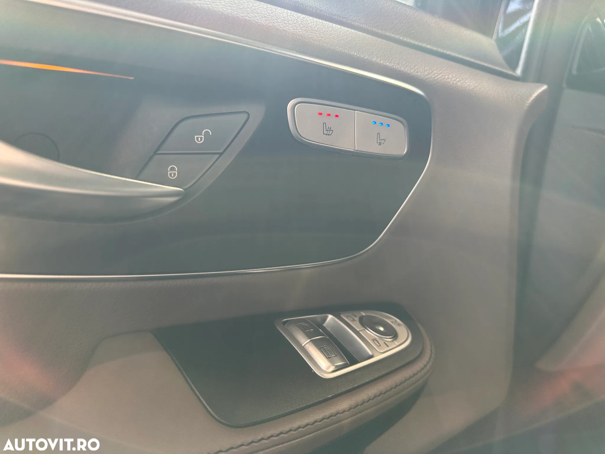 Mercedes-Benz V 300 d lang 4Matic 9G-TRONIC Exclusive Edition - 9