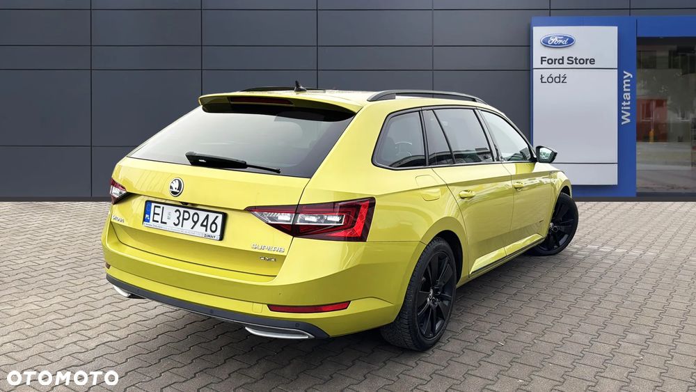 Skoda Superb 2.0 TDI SCR 4x4 Sportline DSG - 5