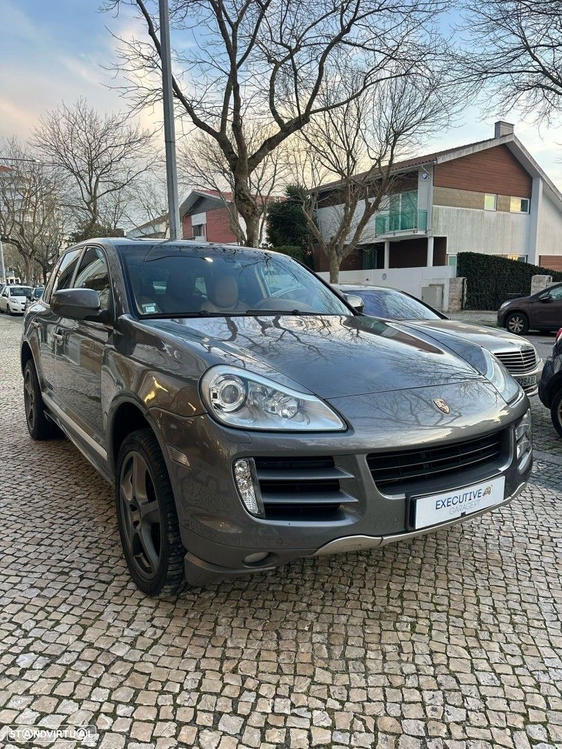 Porsche Cayenne Tiptronic - 1