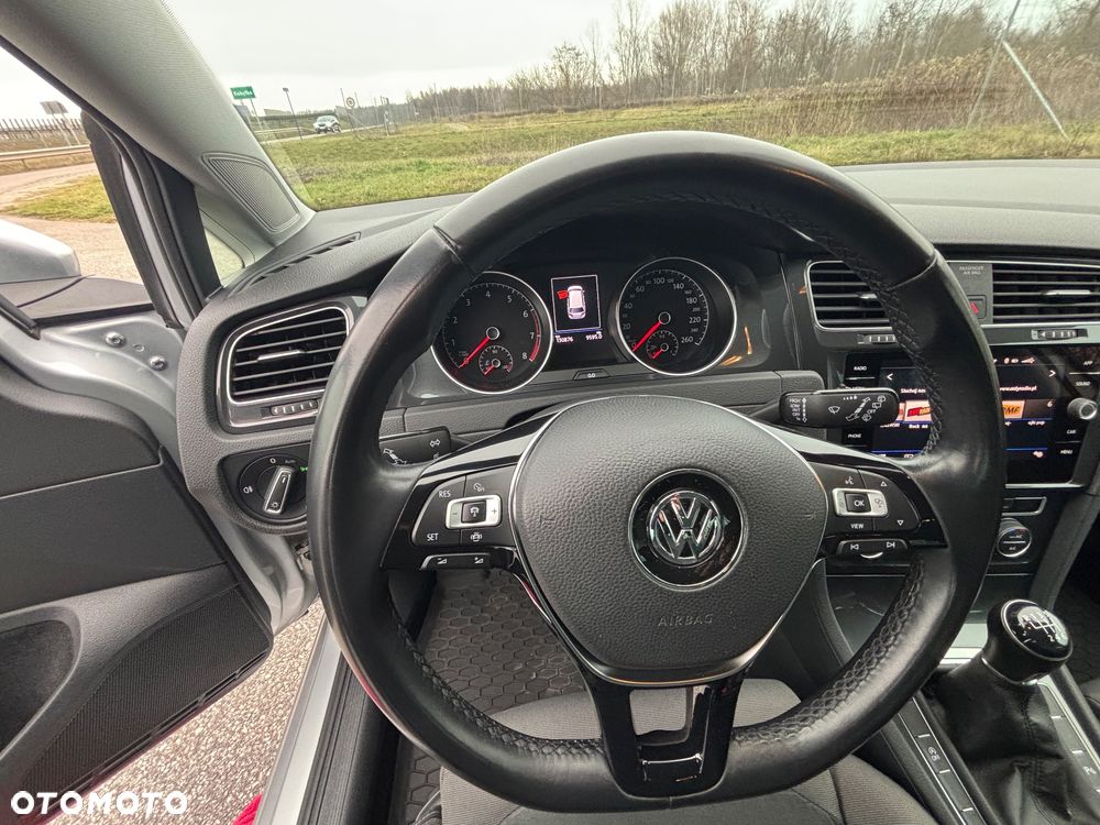 Volkswagen Golf 1.5 TSI BMT Comfortline - 8