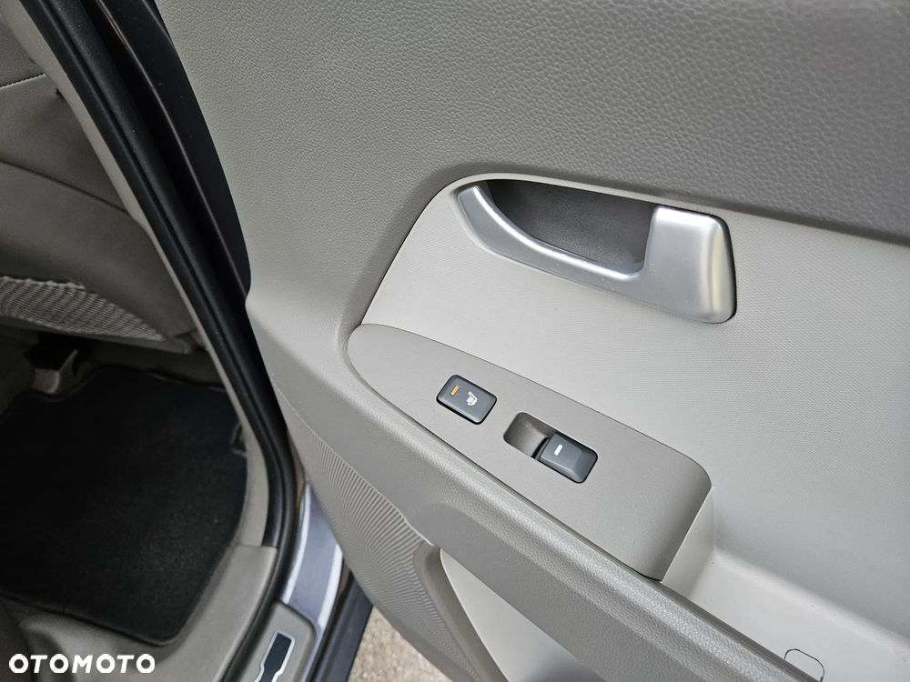 Kia Sportage 2,0 CRDI 2WD Vision - 17