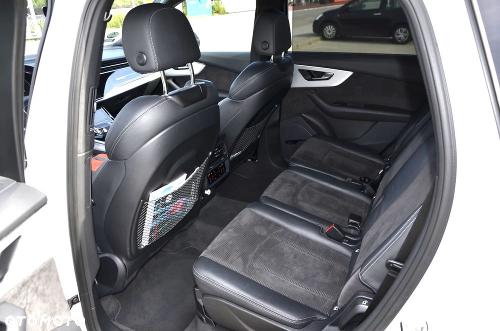 Audi Q7 50 TDI mHEV Quattro S Line Tiptr - 16