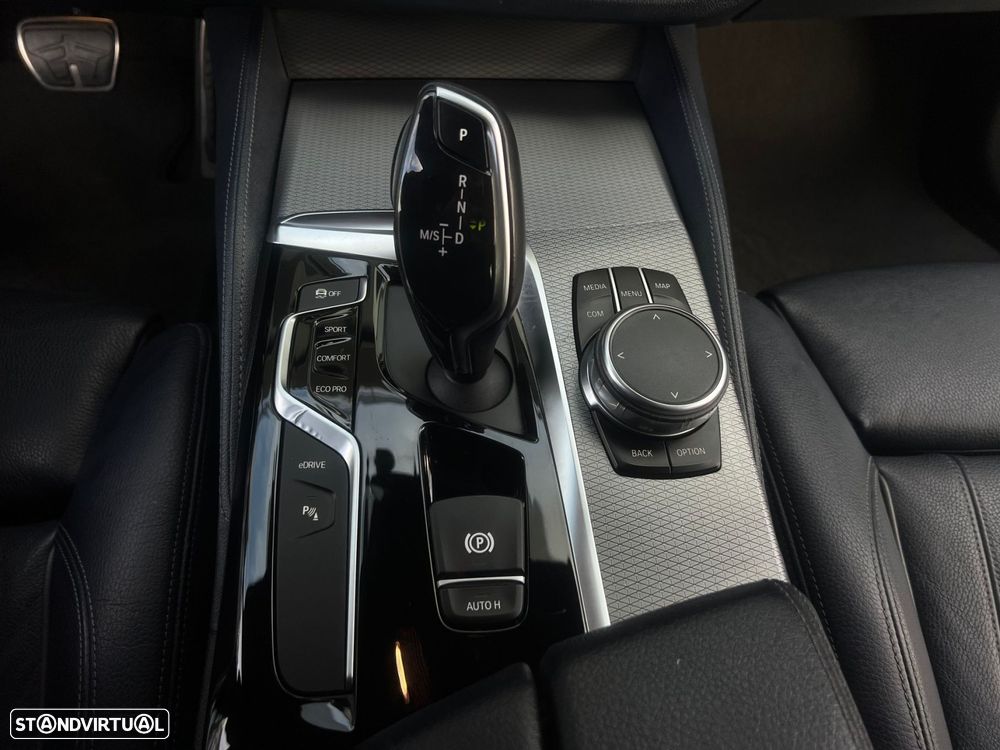 BMW 530 e iPerformance Pack M - 23