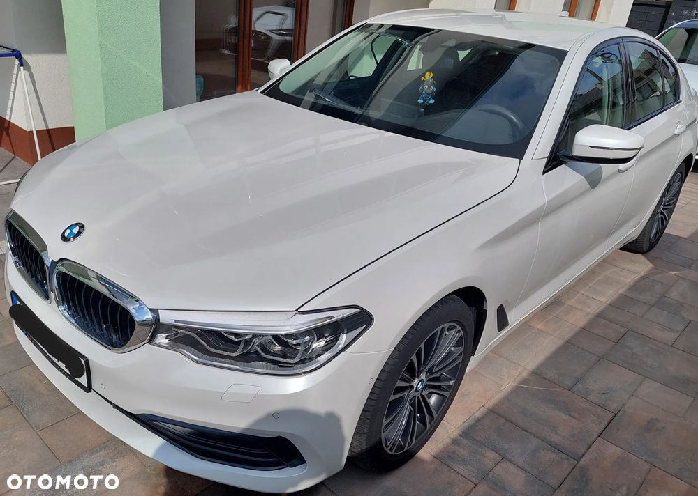 BMW Seria 5 520d xDrive Sport Line sport - 1