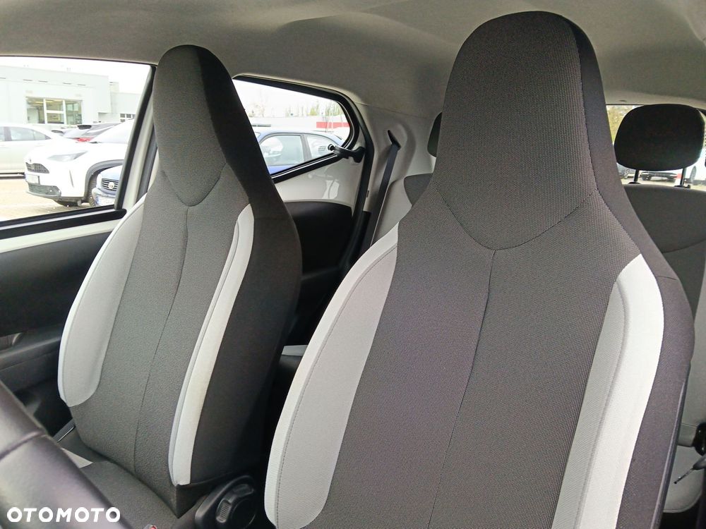Toyota Aygo - 11