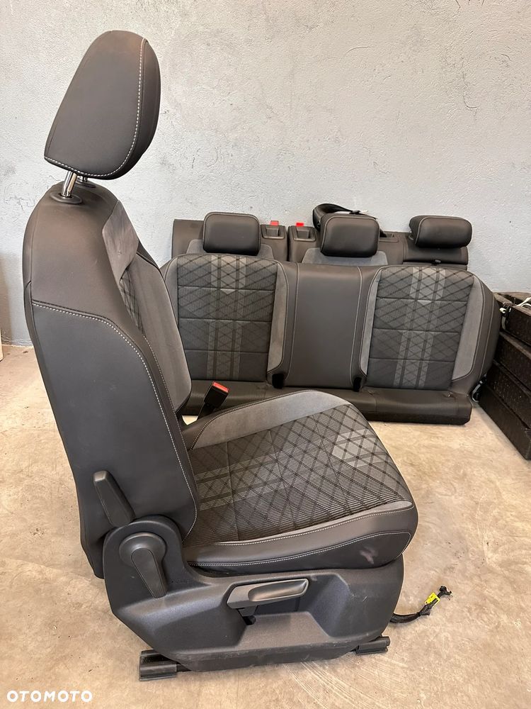 Fotele przód, tył, Kanapa VW T-ROC R-LINE - 8