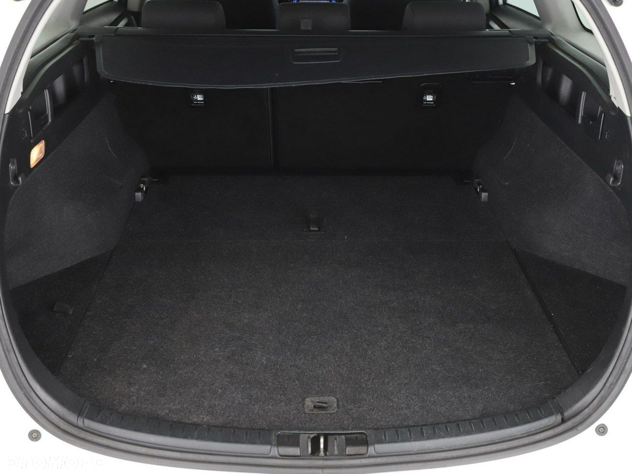 Toyota Auris 1.8 VVT-i Hybrid Automatik Design Edition - 20