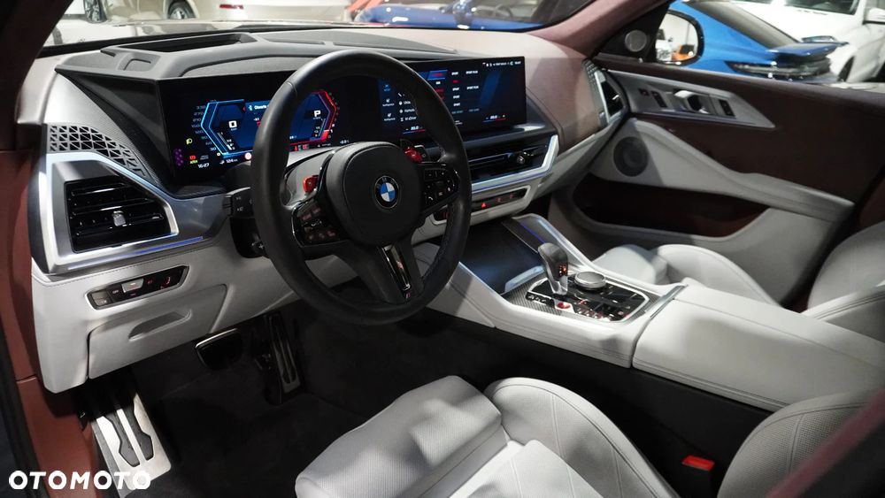 BMW XM - 6