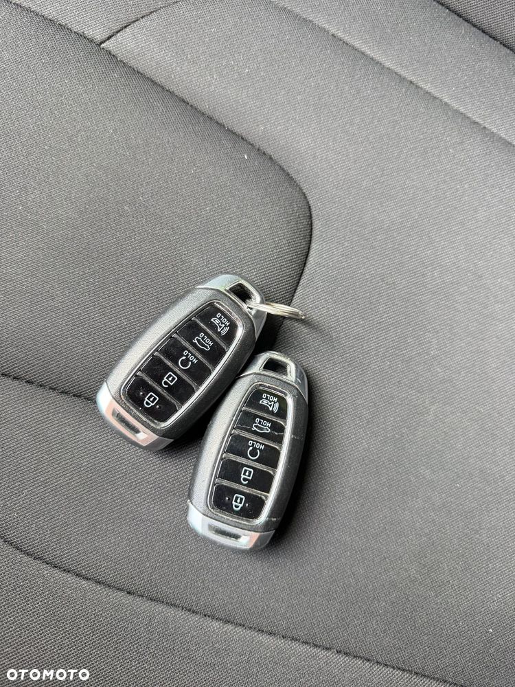 Hyundai Elantra 1.6 Classic + - 9