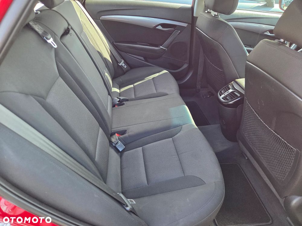 Hyundai i40 1.7 CRDi Comfort + - 11
