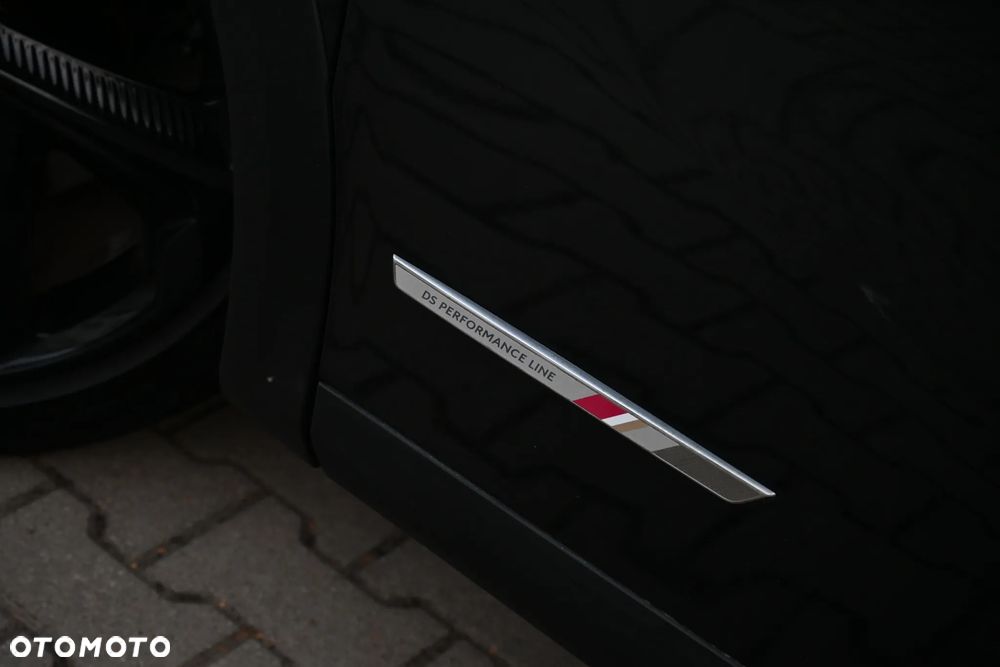 DS Automobiles DS 3 Crossback 1.5 BlueHDi Performance Line + - 35