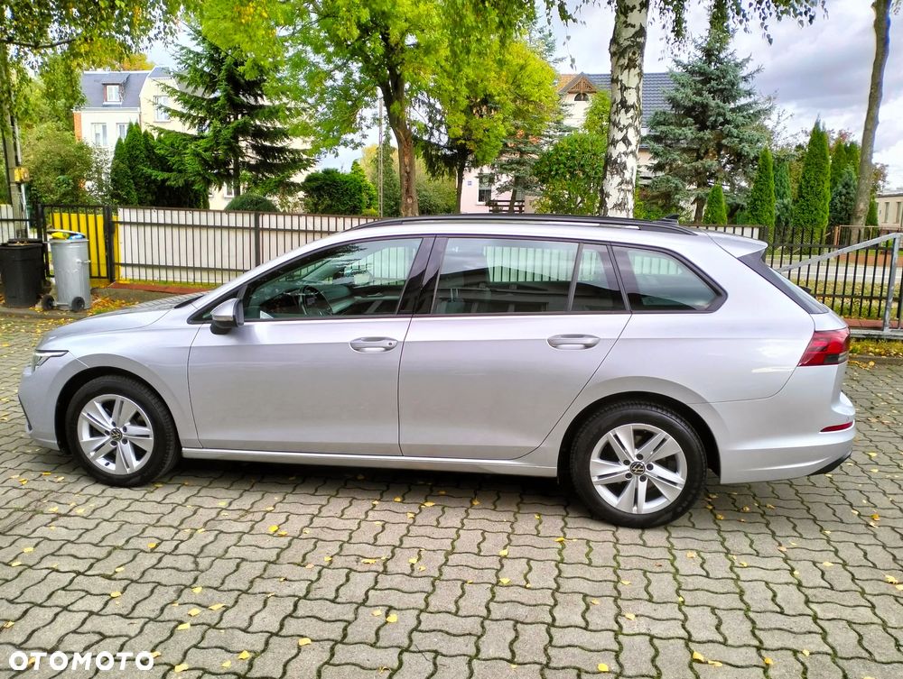 Volkswagen Golf VIII 2.0 TDI Life DSG - 8