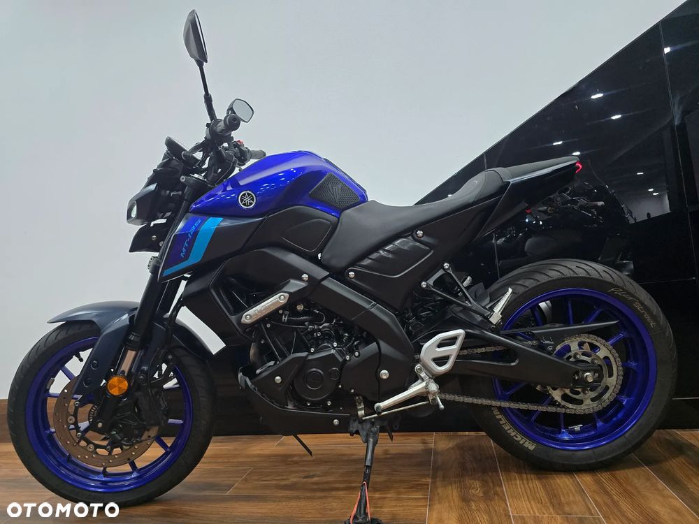 Yamaha MT - 8