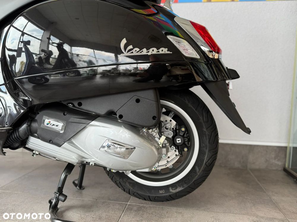 Vespa GTS - 8